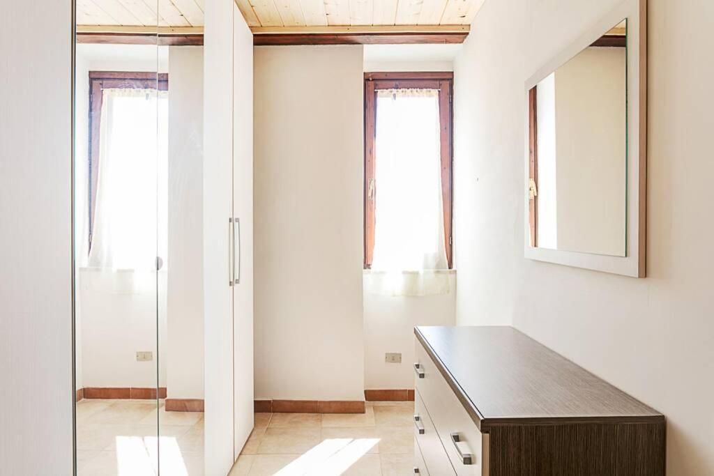 Roman Ruins - Elegant Apartment Olbia Exterior photo