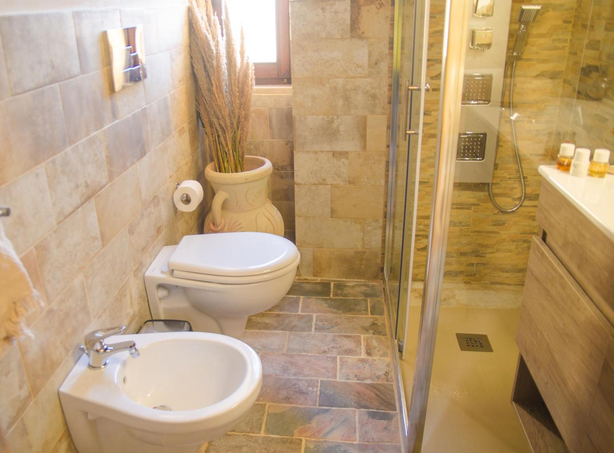 Roman Ruins - Elegant Apartment Olbia Exterior photo